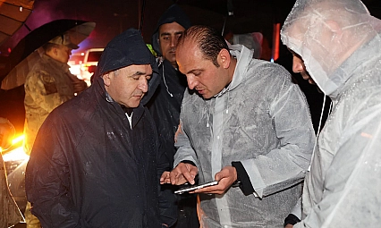 Elazığ'da yoğun yağış: 30 noktada su baskını