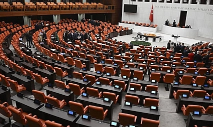 Emekli maaşı, yargı paketi ve af Meclis'te