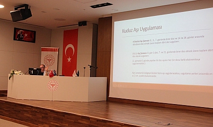 Fethi Sekin Şehir Hastanesi'nde sağlık personeline kuduz riskli temas ve aşı eğitimi