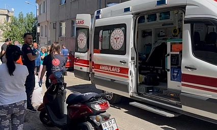 Motosiklet bisiklete çarptı: 3 çocuk yaralandı