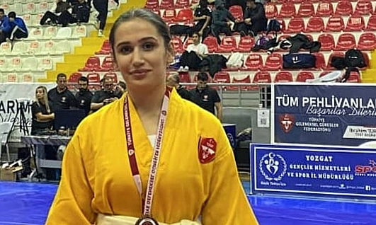 Elazığlı genç yetenek Evindar'dan Türkiye derecesi