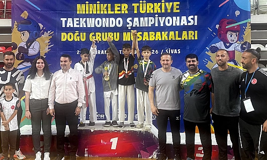Minikler Taekwondo müsabakalarında Elazığ farkı
