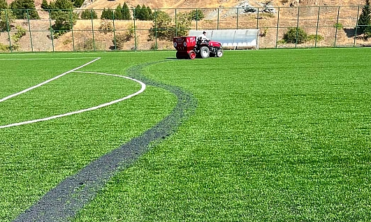 Sezon öncesi Elazığ'daki futbol sahaları yenilendi