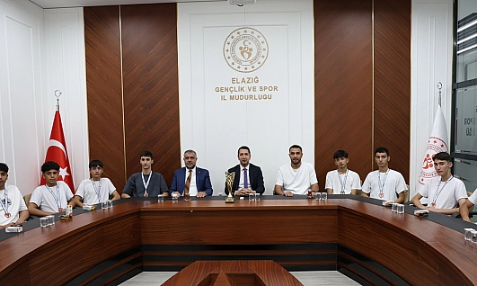 Transfer yok, öz kaynak var: gençlik ve spor kulübü hokey takımından başarı