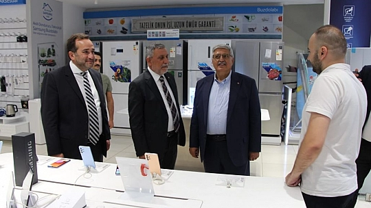 Milletvekili Ağar, Ak Parti Genel Başkan Yardimcisi Demiröz İle Esnafi Ziyaret Etti