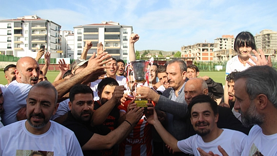 Şampiyon Sürsürüspor!