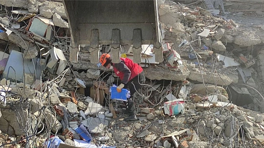 Elazığ İHH Arama ve Kurtarma Ekibi Deprem Bölgesindeydi