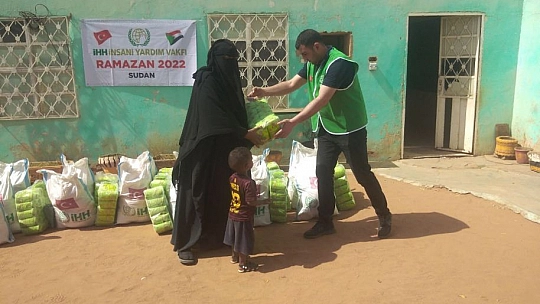 İHH'dan Sudan Müslümanlarına Yardım ve İftar