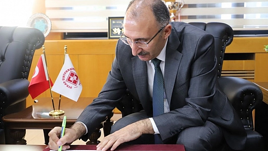 Fırat Üniversitesi ile Fırat Elektrik Dağıtım A.Ş. Arasında İş Birliği Protokolü İmzalandı