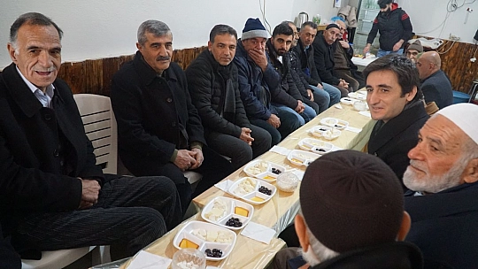 Saadet Partisi Karakoçan İlçe Teşkilatı Kahvaltı Programı Düzenledi