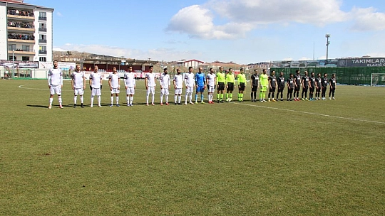 Gakgoş 90+7'de puanı kaptı!