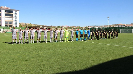 3 puan 'şehidimiz' için!