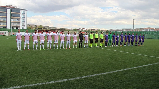 Karakoçlar, şeytanın bacağını kırdı!