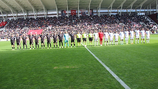 Gakgo rakip tanımıyor!