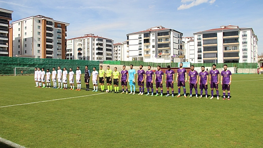 23 Elazığ FK, 90+4'te lige tutundu!