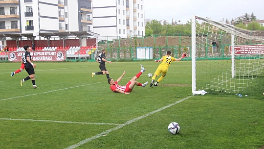 HD Elazığ Karakoçan FK: 3 – Kuşadasıspor: 2