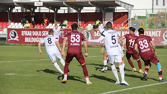 Golcü girdi, fişi çekti!