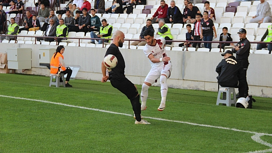 Gakgo ikinci yarıda açıldı