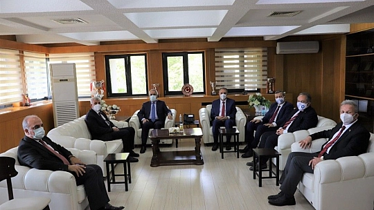 Bakan Yardımcıları ve Rektörlerden Fırat Üniversitesine Ziyaret