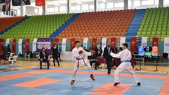 Karate'nin kalbi Elazığ'da atıyor