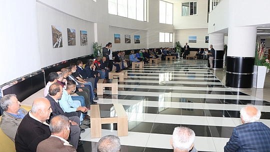 İl Özel İdaresi'nde İlk İş Günü Bayramlaşma ile Başladı