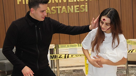 FÜ Hastanesi'nde Kadına Yönelik Şiddetle Mücadele Günü Etkinliği