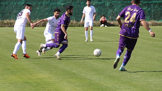 23 Elazığ FK, 90+4'te lige tutundu!