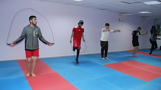 Elazığ'ın demir yumrukları!