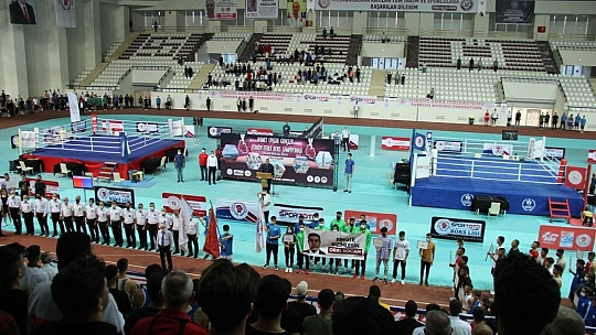 Türkiye Gençler Ferdi Boks Şampiyonası Elazığ'da başladı