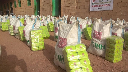 İHH'dan Sudan Müslümanlarına Yardım ve İftar