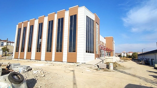 İl Sağlık Müdürü Prof. Dr. Cahit Polat Yapımı Devam Eden Sağlık Tesisi Binalarının inşaat Alanlarını Ziyaret Etti