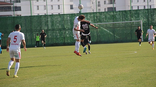 23 Elazığ FK'ya Ayvalıkgücü freni!