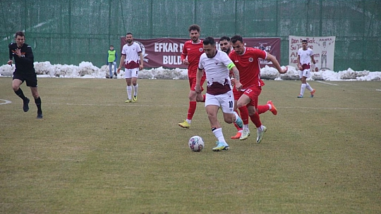 23 Elazığ 'lider' sever!