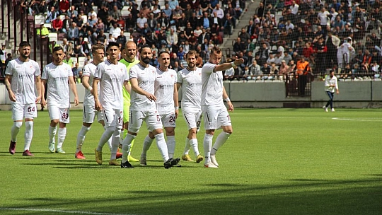 Yeni evde ilk hüzün!