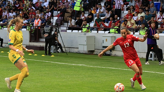 Elazığ'da, Millilerimiz rahat kazandı