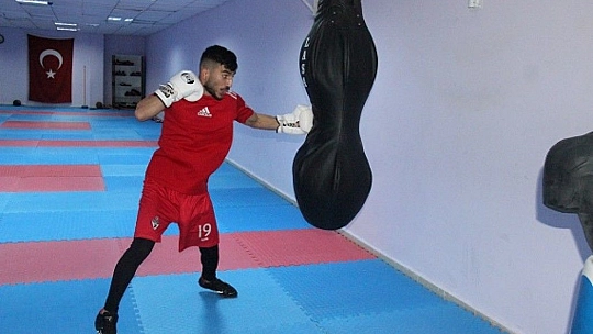 Elazığ'ın demir yumrukları!