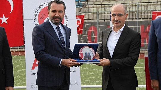 Gelenek bu yıl da bozulmadı