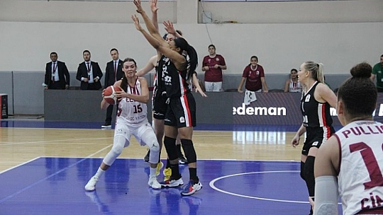 Elazığ'ın perileri, Beşiktaş'ı yıktı