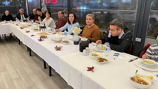 KKTC Elazığ Derneği Üyeleri Yemekte Buluştu