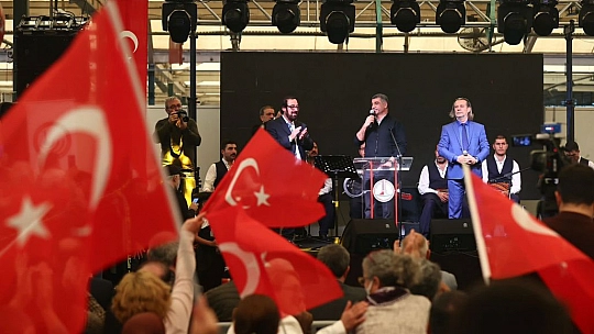 Milletvekili Erol, İzmir Elazığ Yöresel Ürünler Fuarını Gezdi