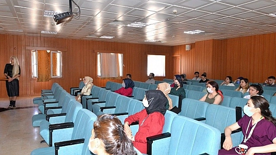 Fırat Üniversitesi Hastanesinde Hizmet İçi Eğitimler Hız Kesmeden Devam Ediyor