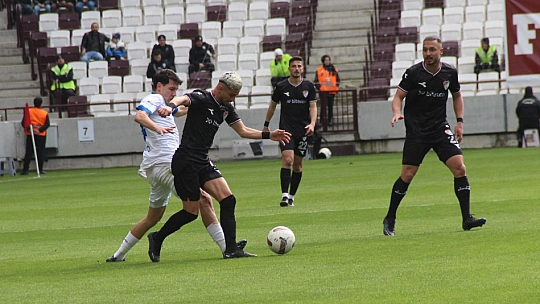 Gakgo rakip tanımıyor!