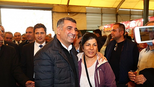 Milletvekili Erol, İzmir Elazığ Yöresel Ürünler Fuarını Gezdi