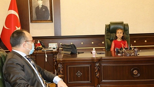 Minik Beyza, Vali Oldu!