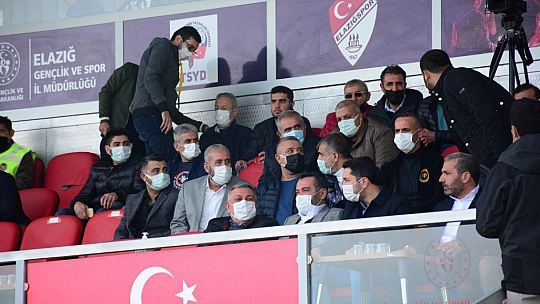 Gakgoş, Hendek'e takıldı!