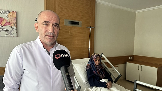 Tümör Yemek Borusunu Tıkamıştı, Aylar Sonra Kana Kana Su İçmenin Tadını Çıkardı