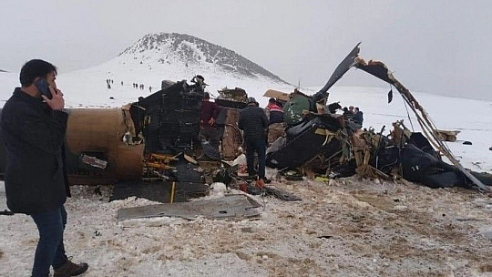 Helikopter Kazasında 8. Kolordu Komutanı Osman Erbaş ve 10 Mehmetçiğimiz Şehit Oldu