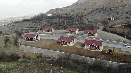 Yeni köy evleri