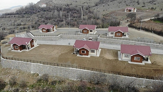 Yeni köy evleri