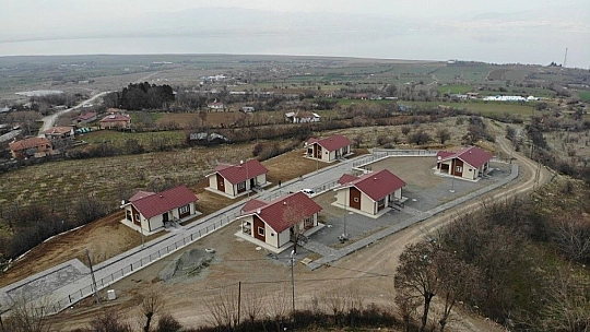 Yeni köy evleri
